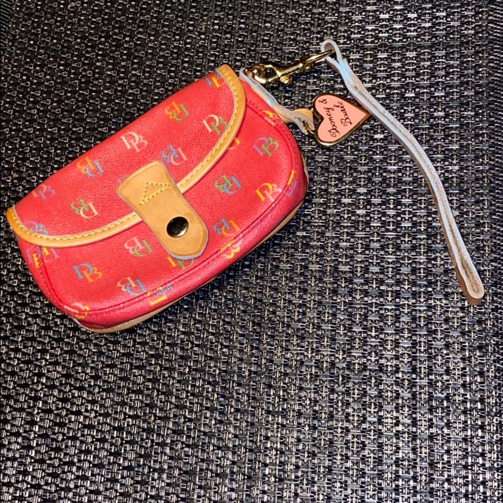 Dooney & Bourke wristlet